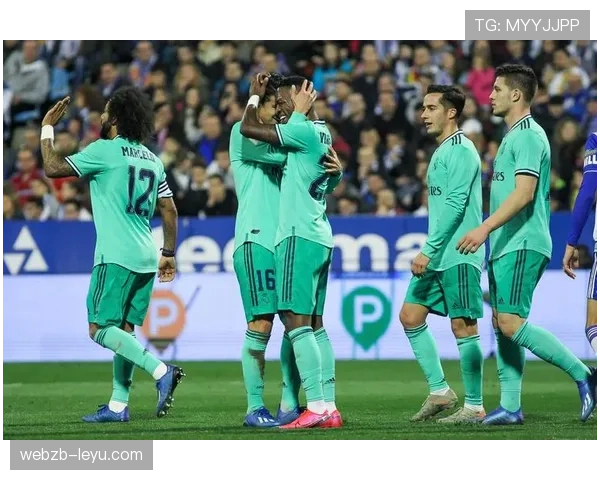 探秘萨拉戈萨战术体系：解析球场上的智慧布局