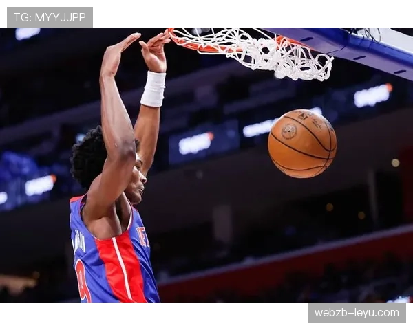 新秀球员首次亮相赛场表现出色 未来可期