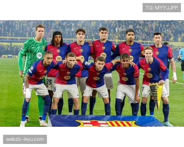 拉菲尼亚入选FIFA最佳阵容，闪耀足坛展现新星实力